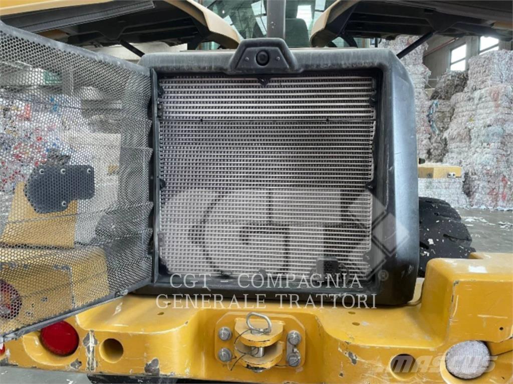 CAT 914 Gumikerekes homlokrakodók