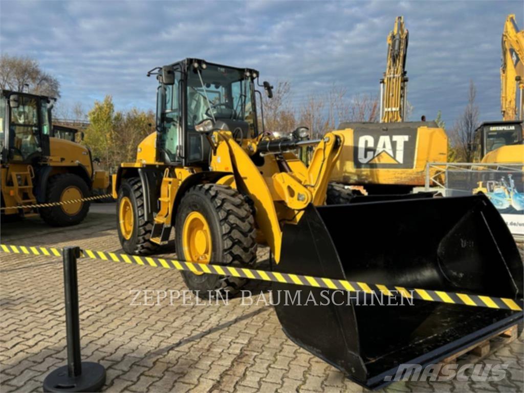 CAT 914-14A Gumikerekes homlokrakodók