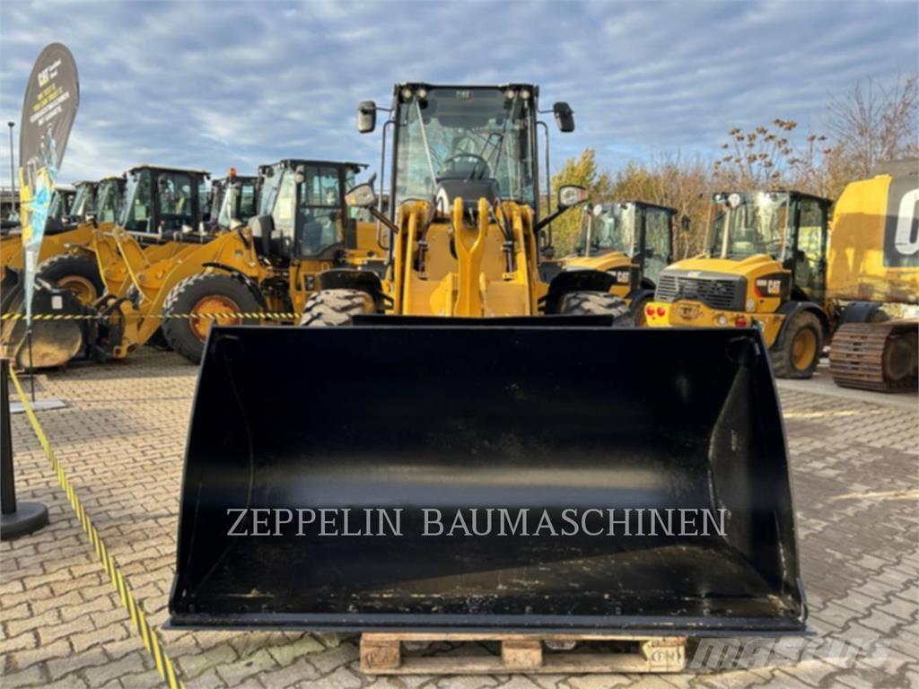 CAT 914-14A Gumikerekes homlokrakodók