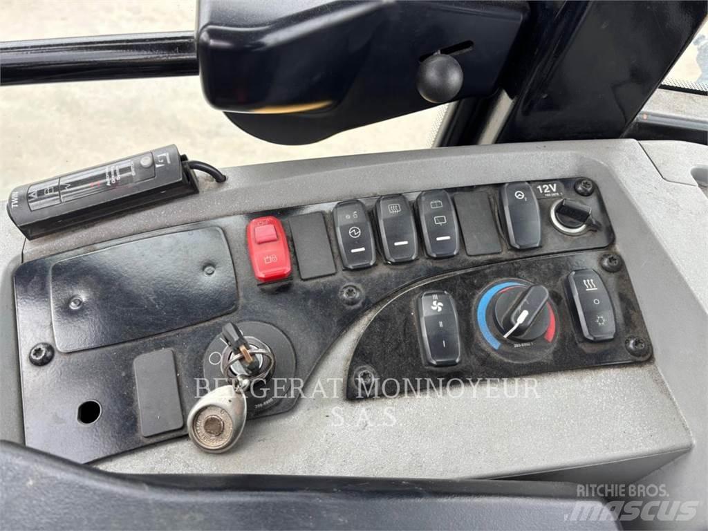 CAT 914M Gumikerekes homlokrakodók