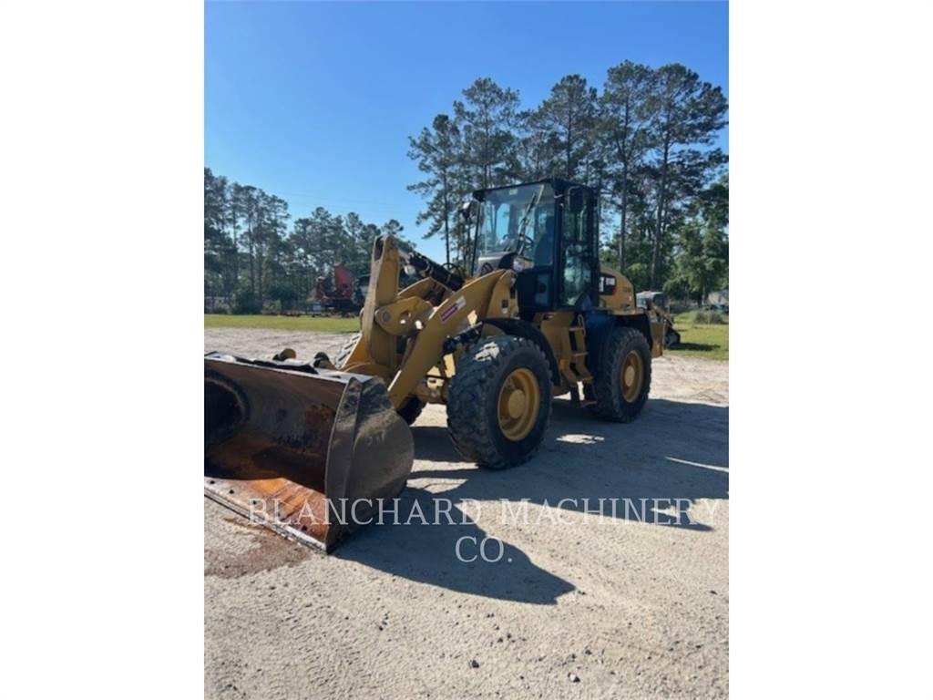 CAT 914M Gumikerekes homlokrakodók
