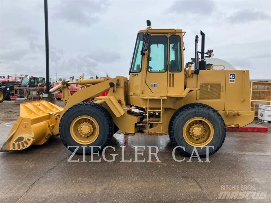 CAT 916 Gumikerekes homlokrakodók