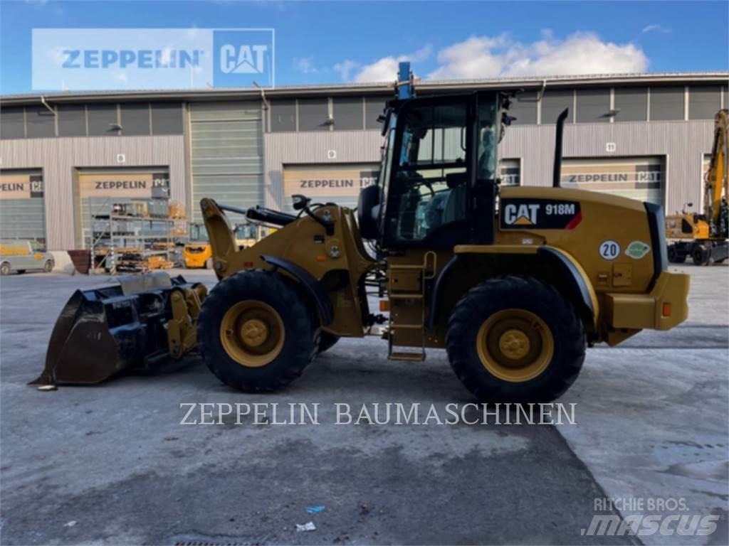 CAT 918M Gumikerekes homlokrakodók