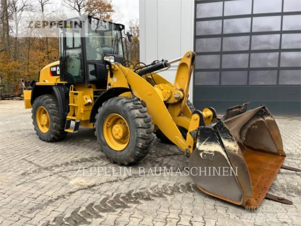 CAT 918M Gumikerekes homlokrakodók