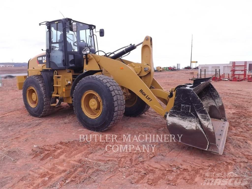 CAT 918M Gumikerekes homlokrakodók
