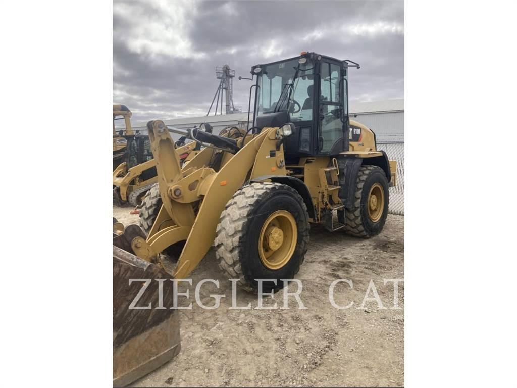 CAT 918M Gumikerekes homlokrakodók