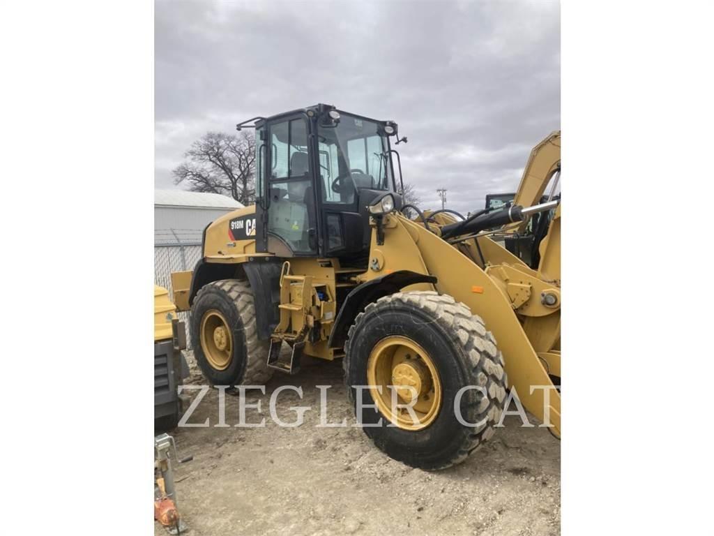 CAT 918M Gumikerekes homlokrakodók