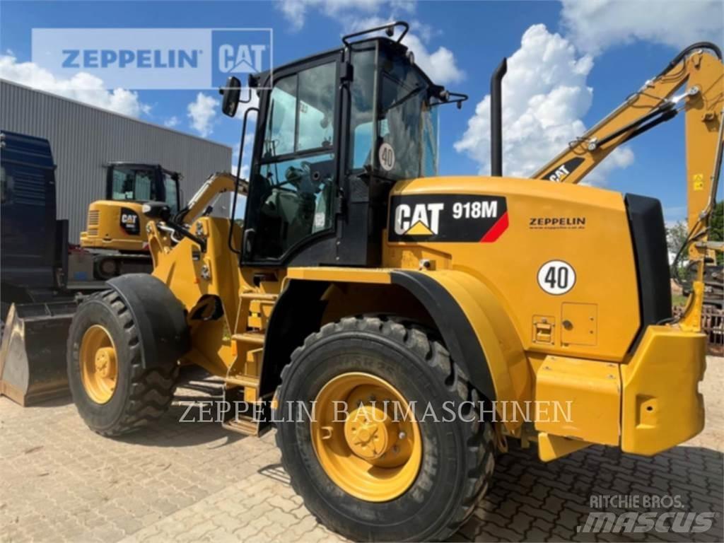 CAT 918M Gumikerekes homlokrakodók
