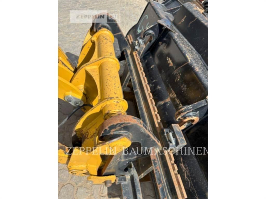 CAT 918M Gumikerekes homlokrakodók