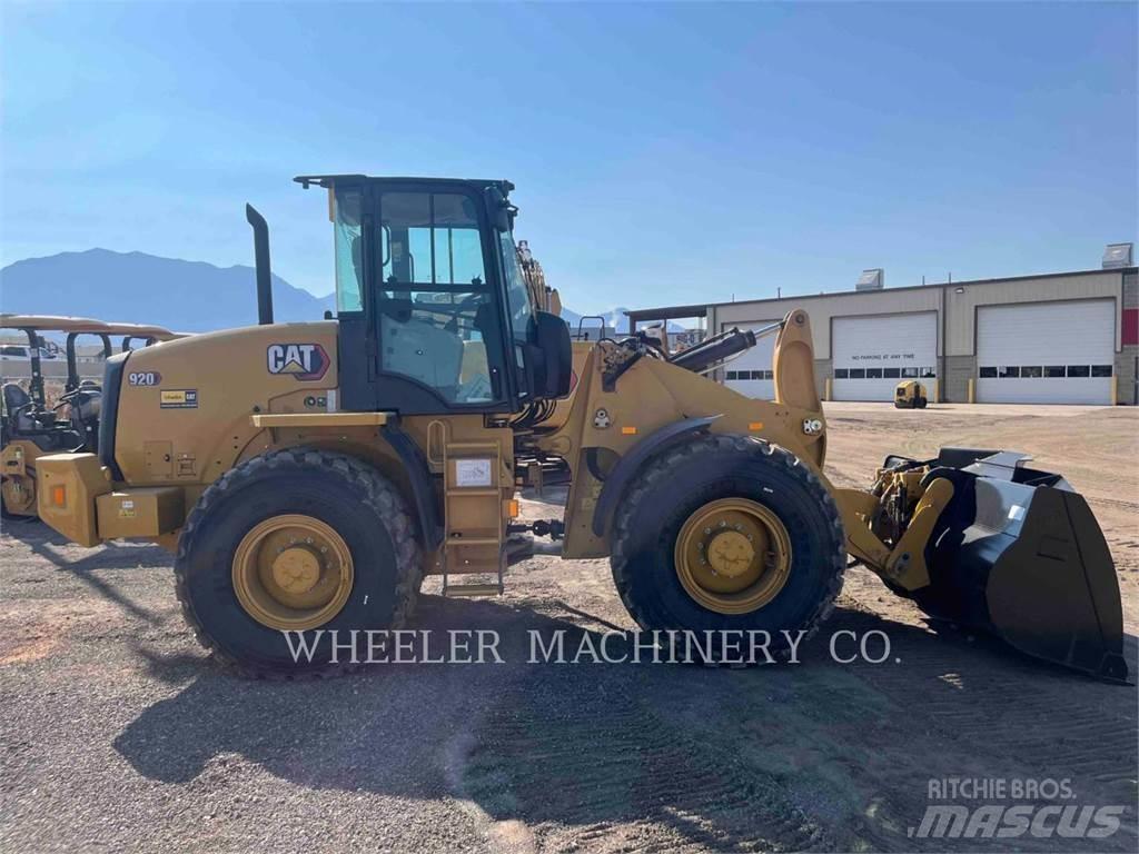CAT 920 Gumikerekes homlokrakodók