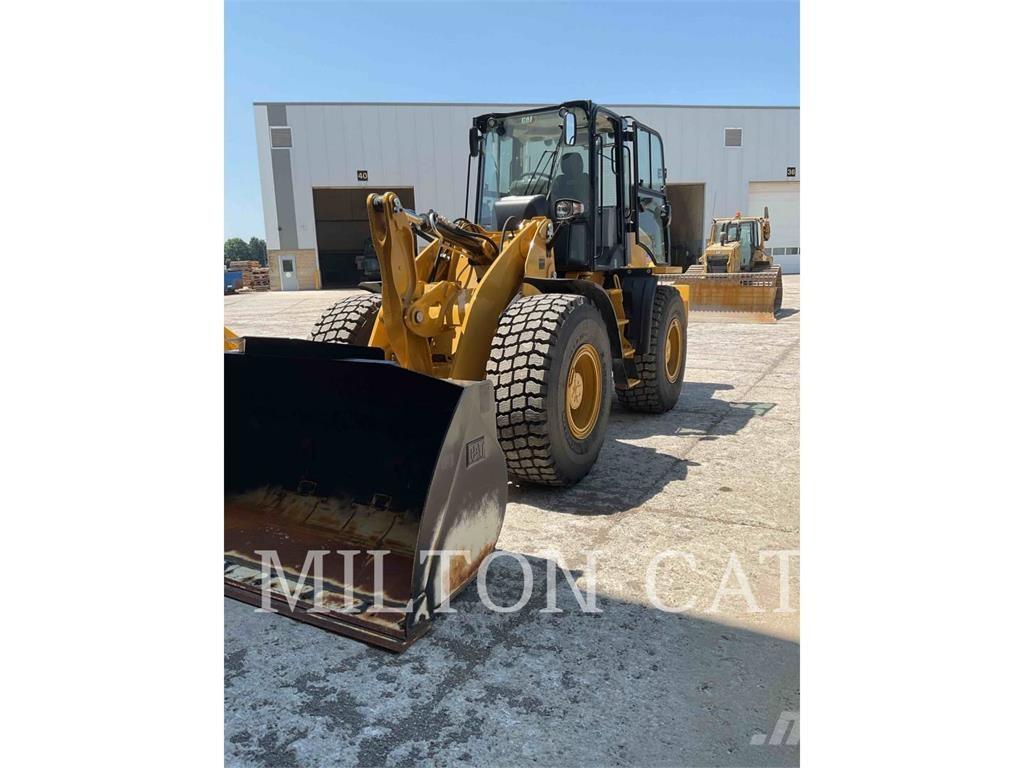 CAT 920 Gumikerekes homlokrakodók