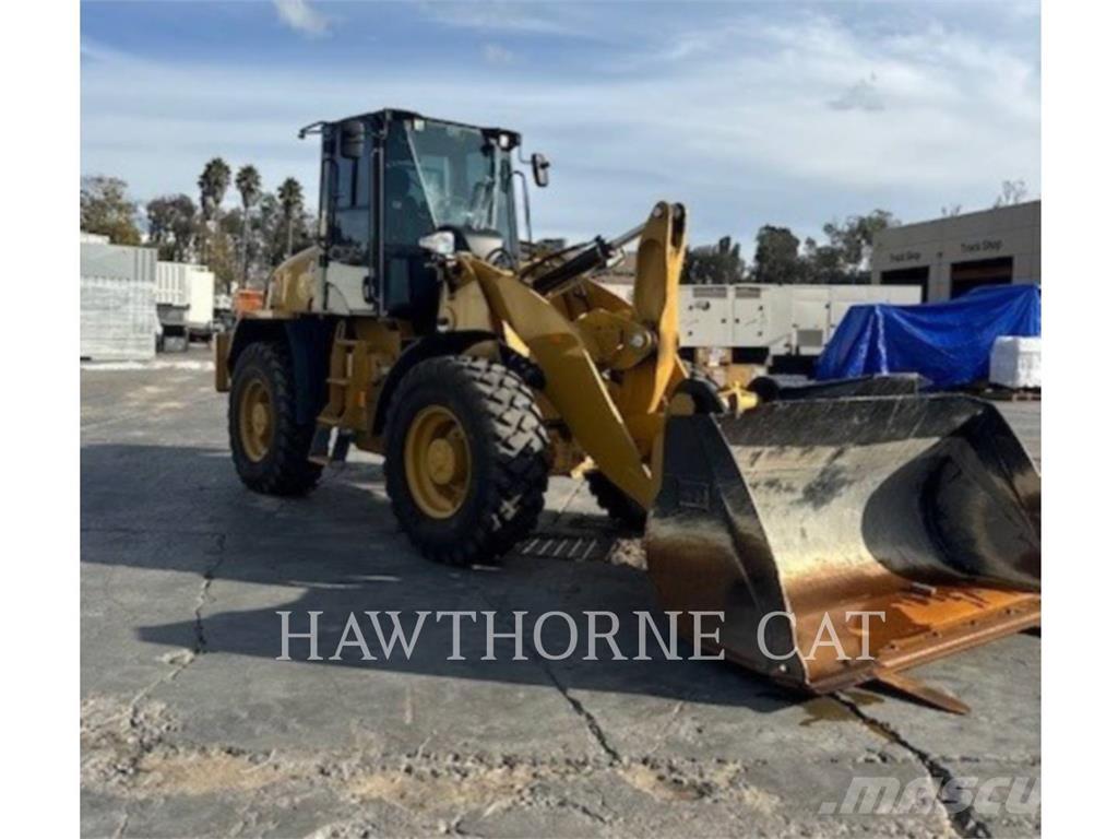 CAT 920 Gumikerekes homlokrakodók