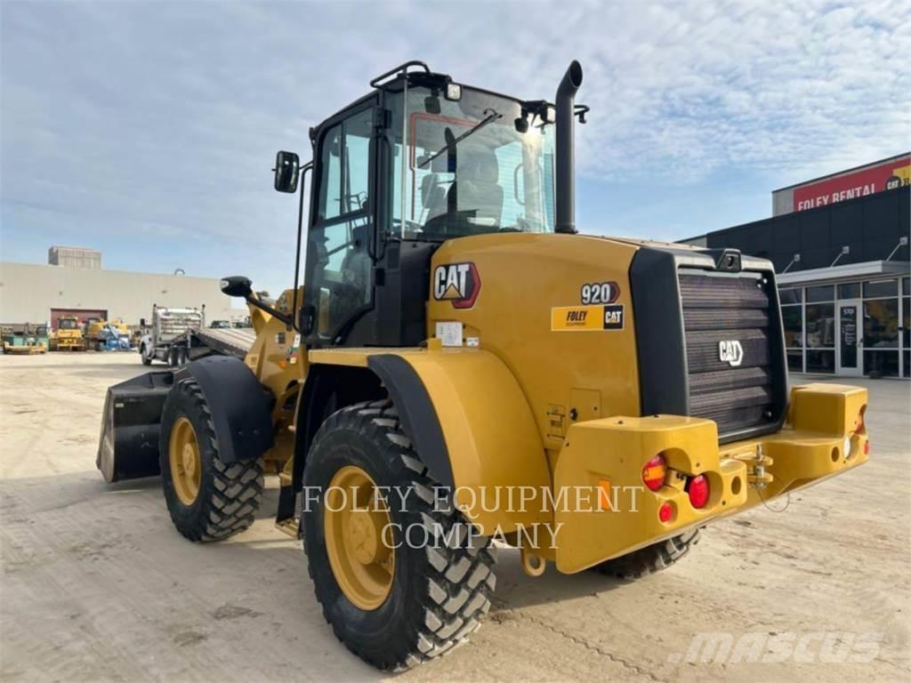 CAT 920-14 Gumikerekes homlokrakodók