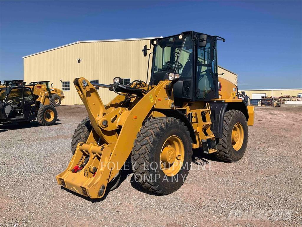 CAT 920-14 Gumikerekes homlokrakodók