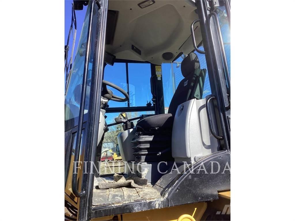 CAT 920-14 Gumikerekes homlokrakodók
