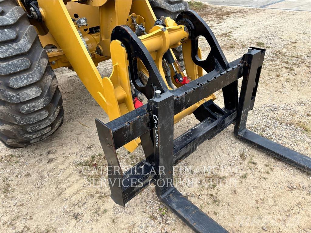 CAT 920-14 Gumikerekes homlokrakodók