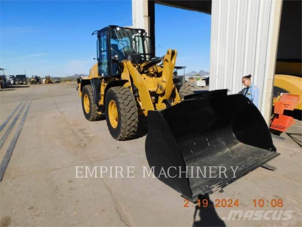 CAT 920-14 FC Gumikerekes homlokrakodók