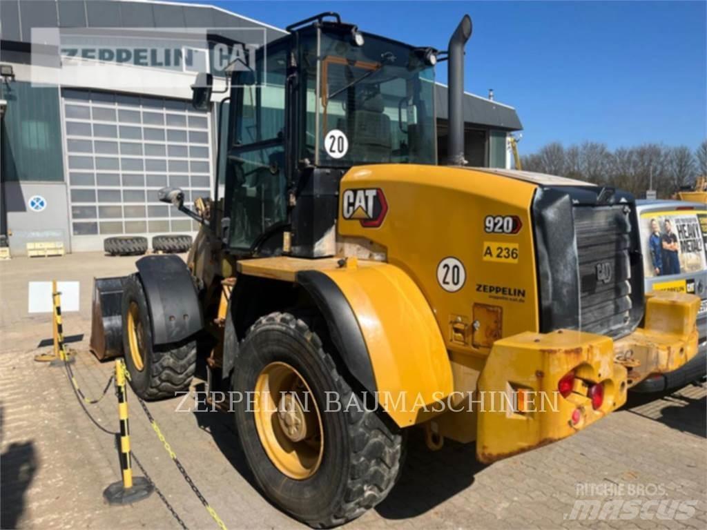 CAT 920-14A Gumikerekes homlokrakodók