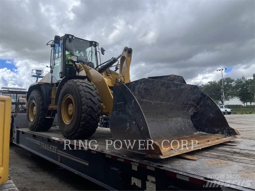 CAT 920FQC Gumikerekes homlokrakodók