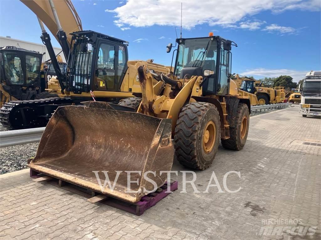 CAT 920K Gumikerekes homlokrakodók
