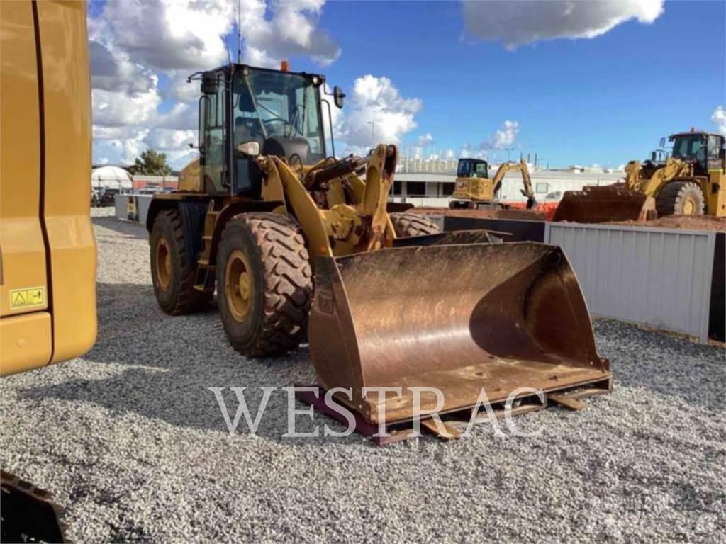 CAT 920K Gumikerekes homlokrakodók