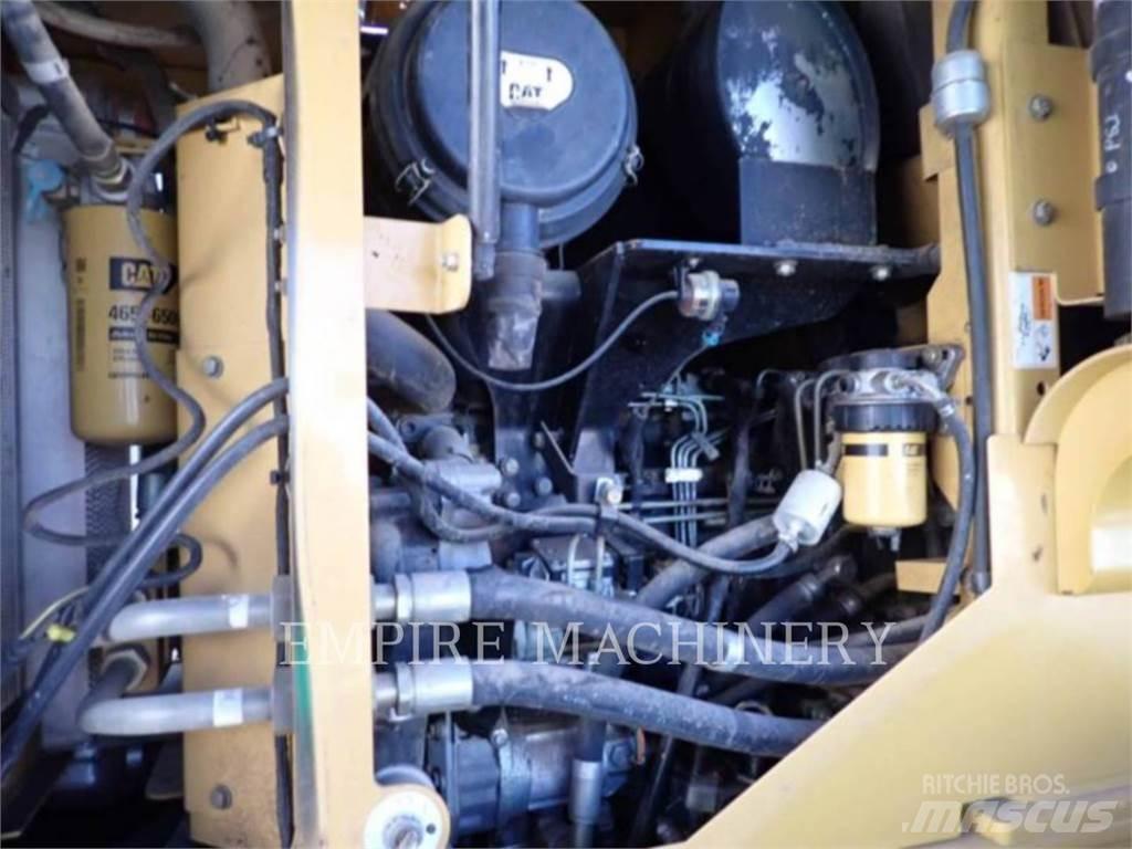 CAT 924G Gumikerekes homlokrakodók