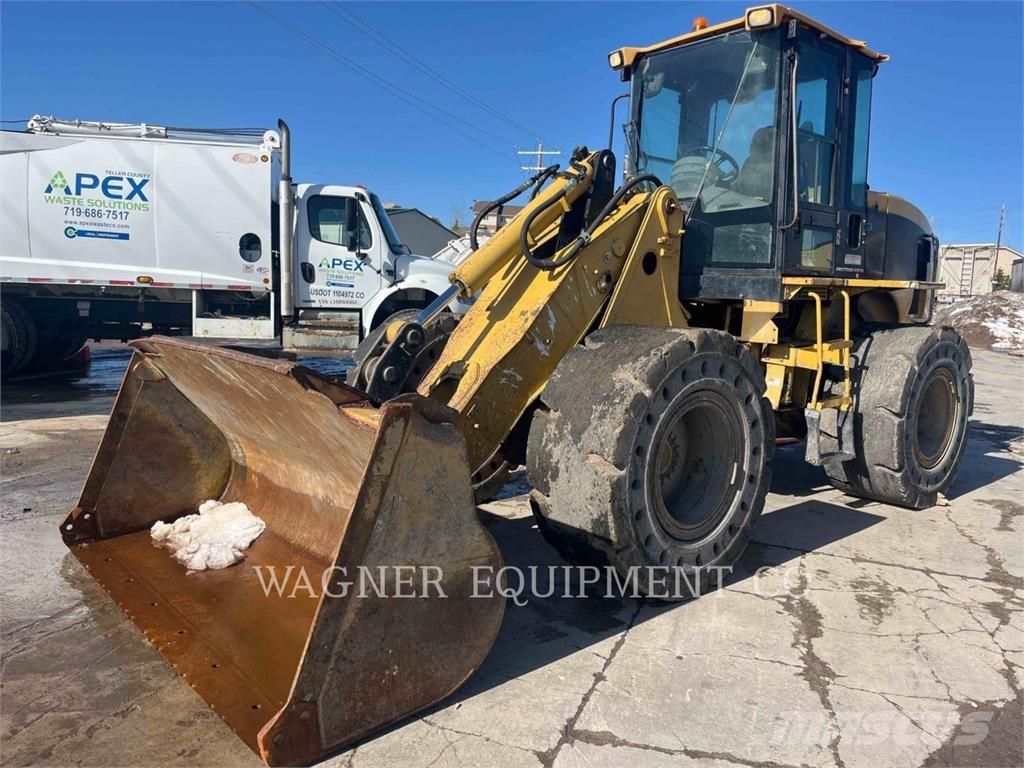 CAT 924G Gumikerekes homlokrakodók