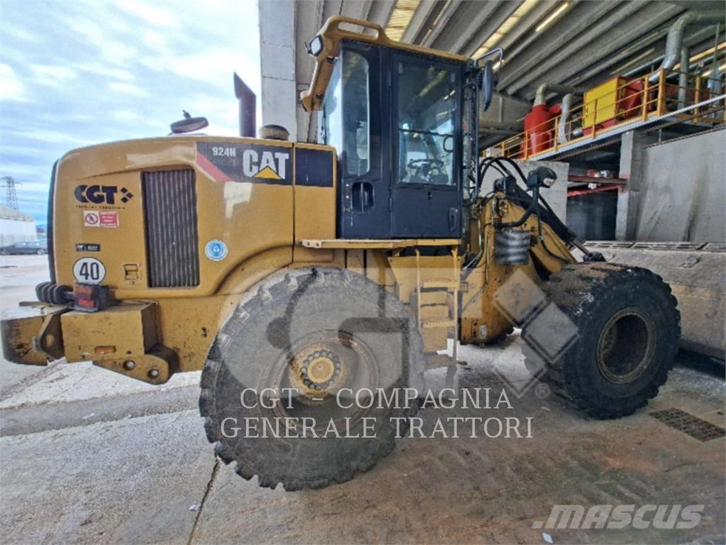 CAT 924H Gumikerekes homlokrakodók