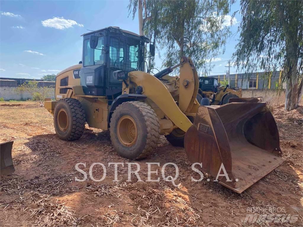 CAT 924K Gumikerekes homlokrakodók