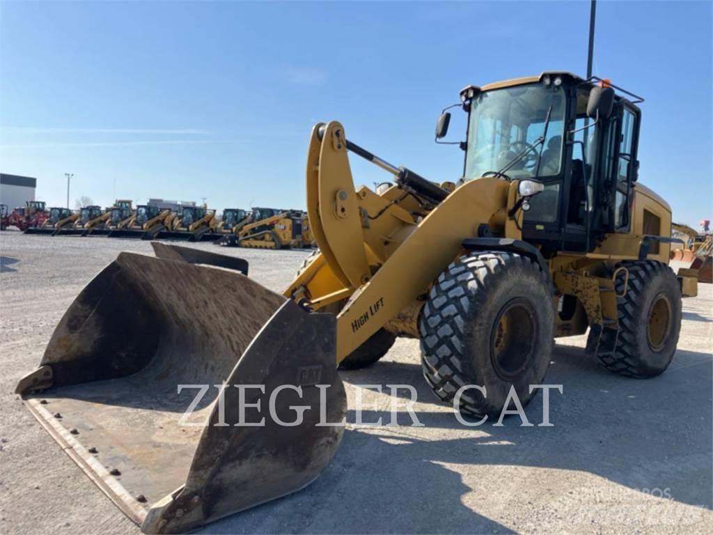 CAT 924K Gumikerekes homlokrakodók