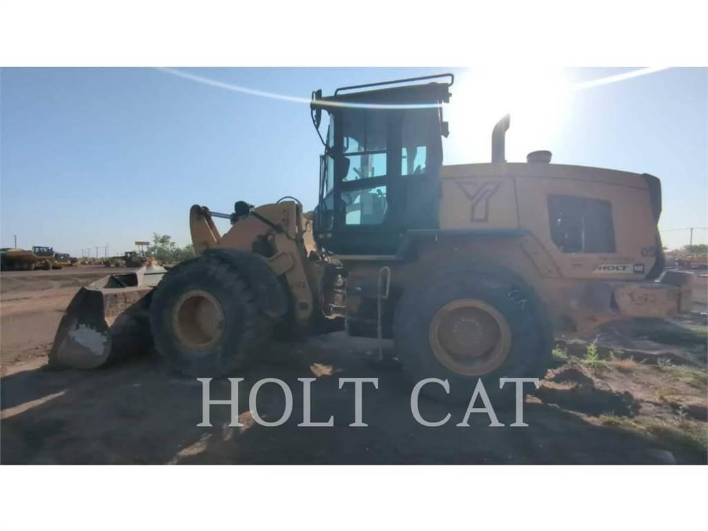 CAT 924K Gumikerekes homlokrakodók