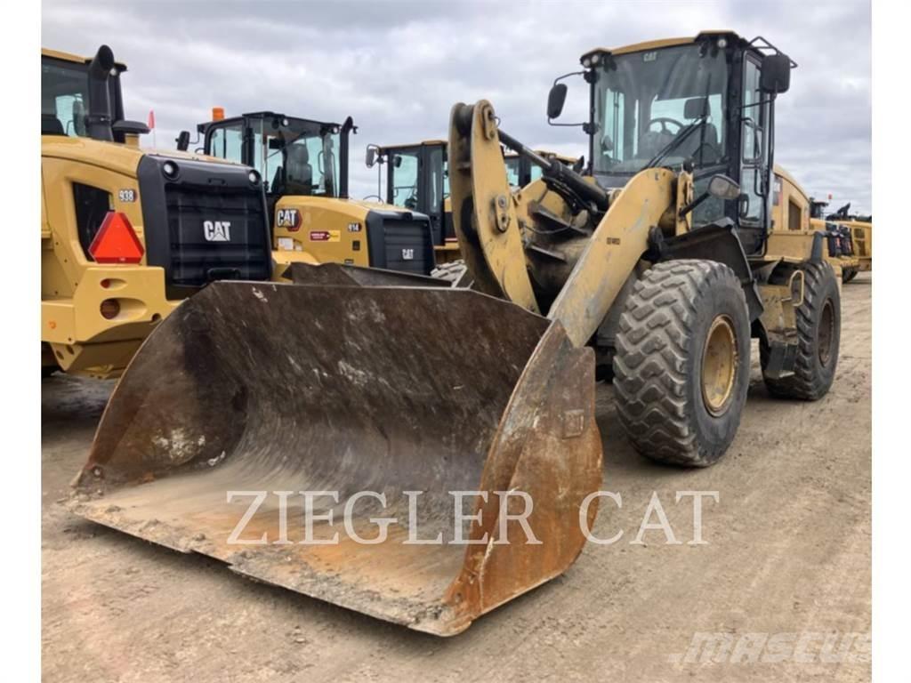 CAT 924K Gumikerekes homlokrakodók