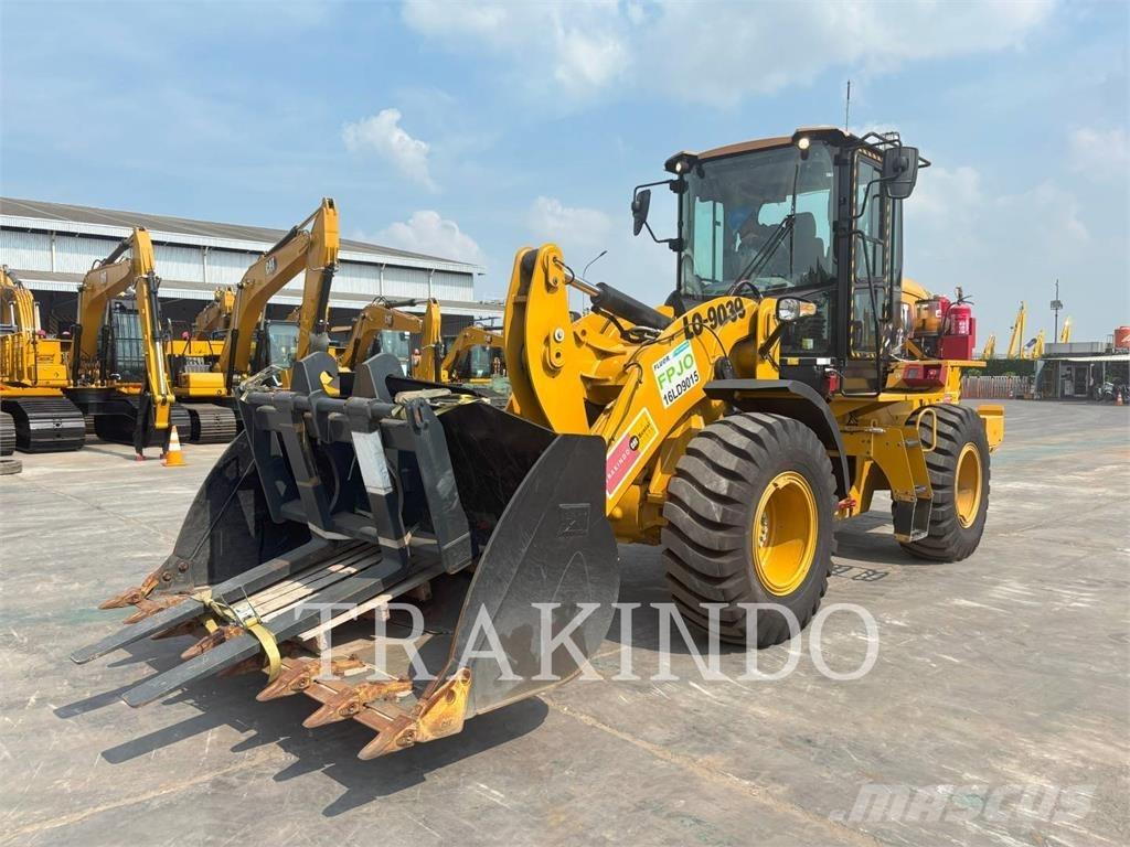 CAT 924K Gumikerekes homlokrakodók