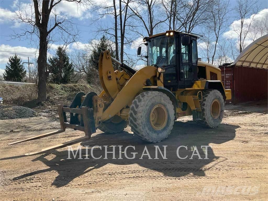 CAT 924K 3RQ Gumikerekes homlokrakodók