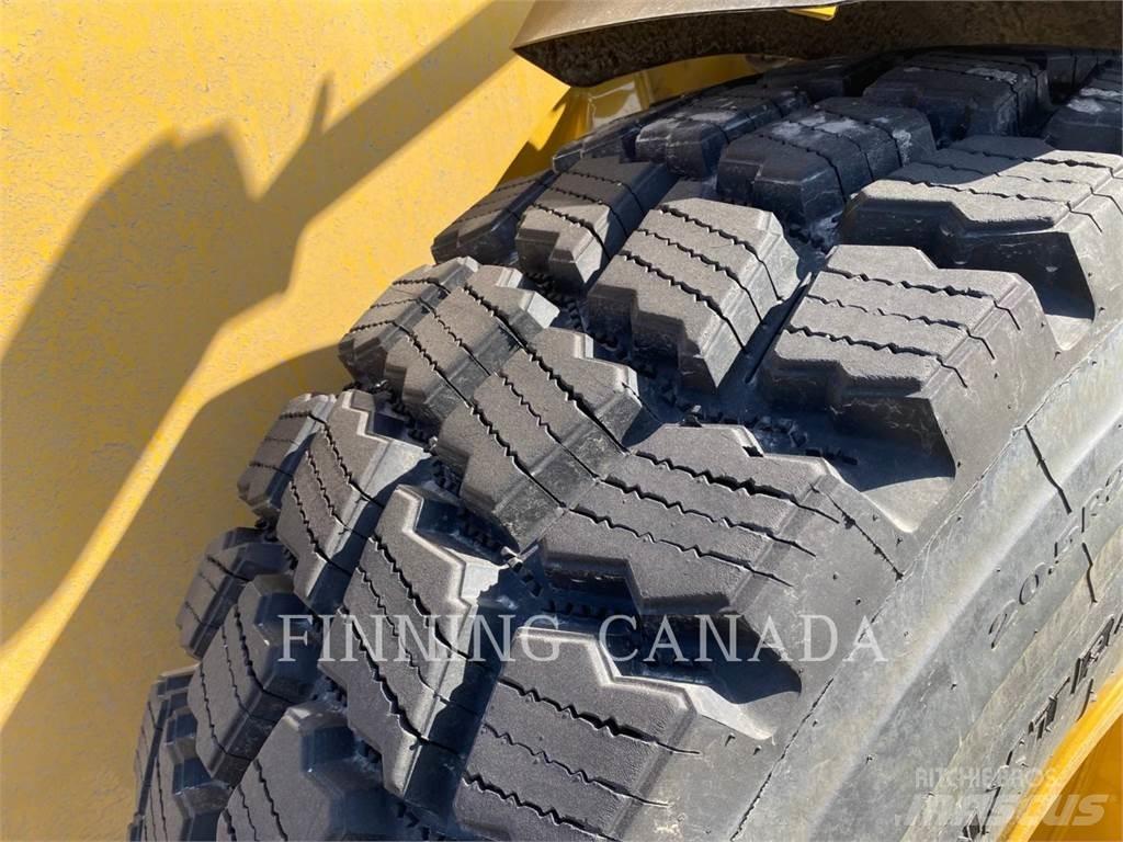 CAT 926-14 Gumikerekes homlokrakodók