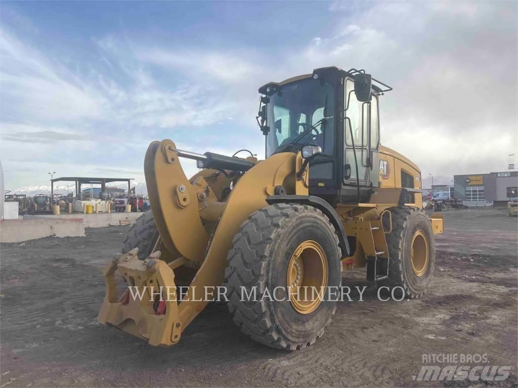 CAT 926 QC Gumikerekes homlokrakodók