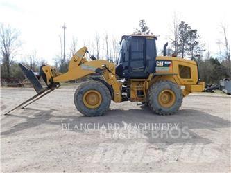CAT 926M Gumikerekes homlokrakodók