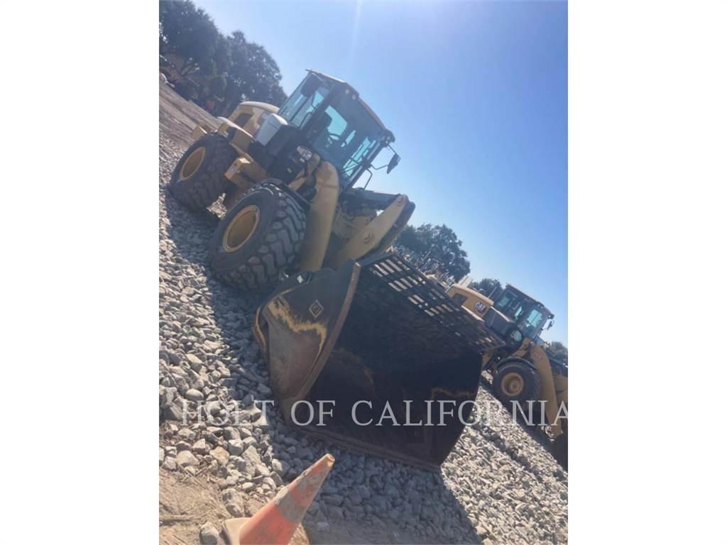 CAT 926M Gumikerekes homlokrakodók