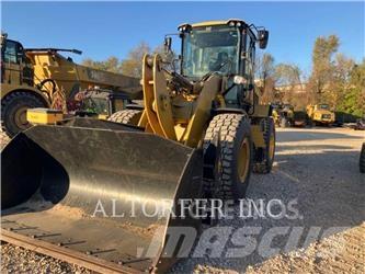 CAT 926M Gumikerekes homlokrakodók
