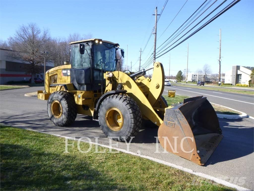 CAT 926M Gumikerekes homlokrakodók
