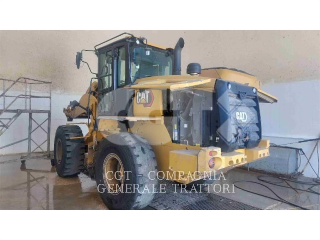 CAT 926M Gumikerekes homlokrakodók