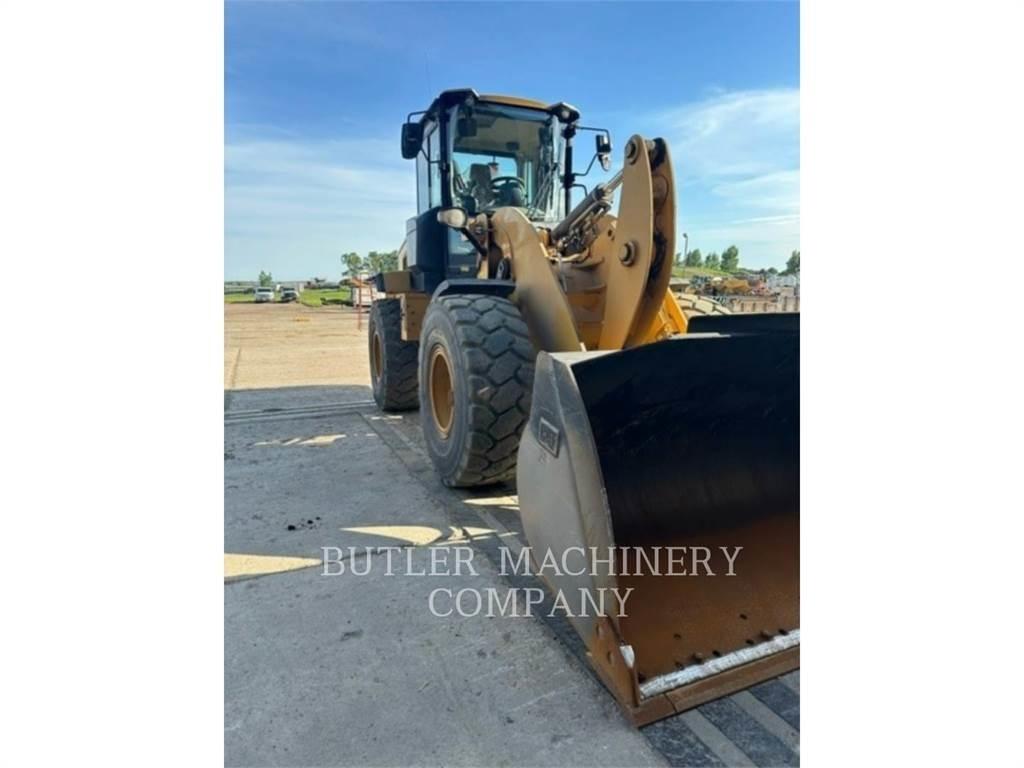 CAT 926M Gumikerekes homlokrakodók
