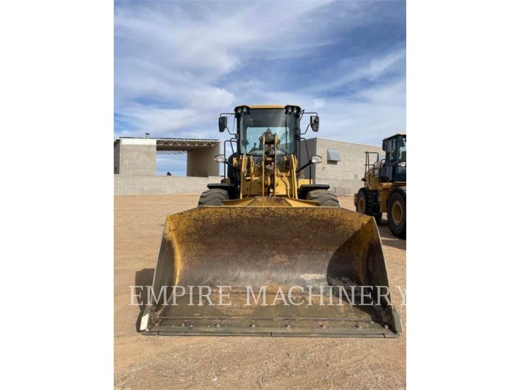 CAT 926M Gumikerekes homlokrakodók