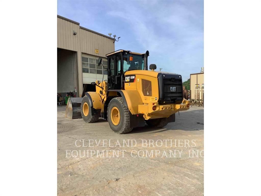 CAT 926M Gumikerekes homlokrakodók