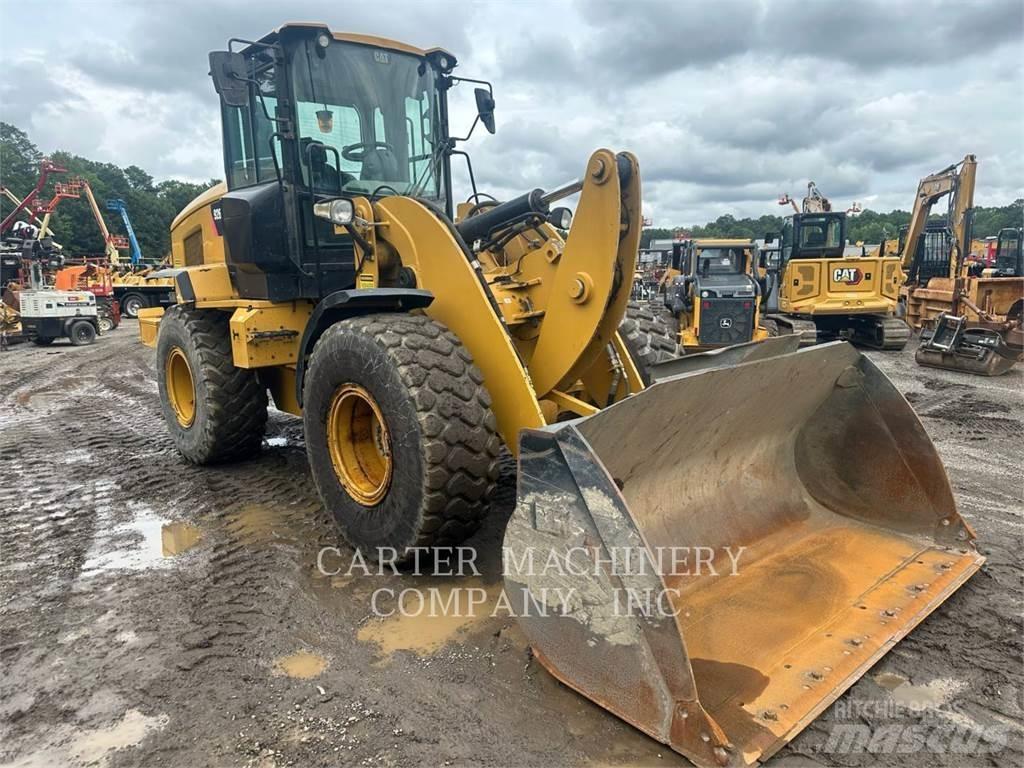 CAT 926M Gumikerekes homlokrakodók