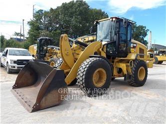CAT 926M Gumikerekes homlokrakodók