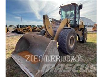 CAT 926M Gumikerekes homlokrakodók