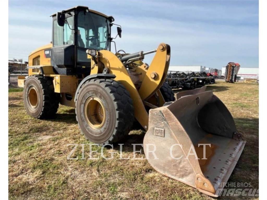 CAT 926M Gumikerekes homlokrakodók