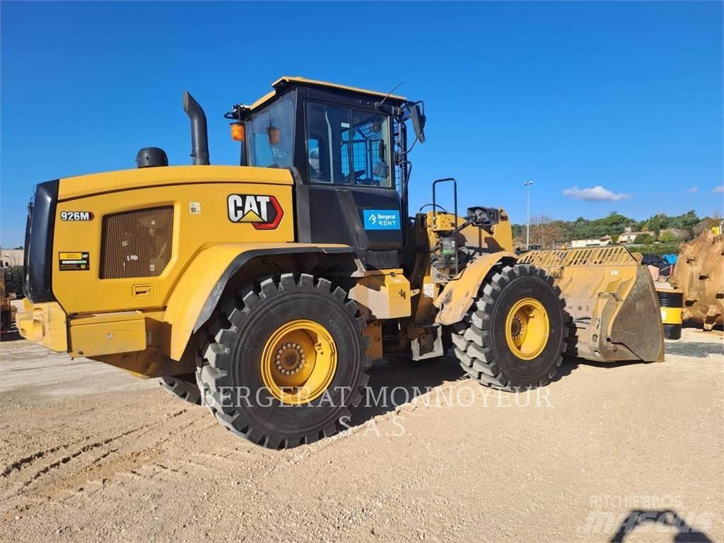 CAT 926M Gumikerekes homlokrakodók
