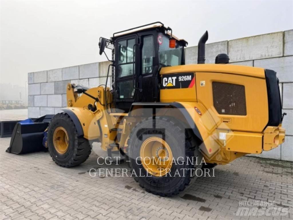 CAT 926M Gumikerekes homlokrakodók